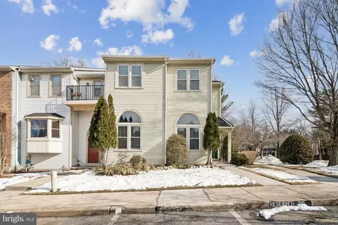 9169 Helaine Hamlet Way, Columbia, MD 21045