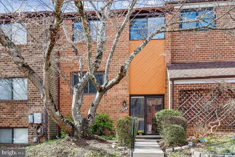 8953 Skyrock Ct, Columbia, MD 21046