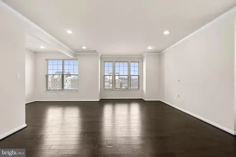 Living - 7103 Beaumont Pl #A, Hanover, MD 21076 photo 5 of 9