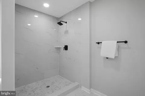 Entry Way - 10390 Stansfield Rd, Laurel, MD 20723 photo 5 of 10