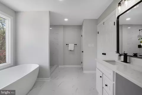 Bath - 10390 Stansfield Rd, Laurel, MD 20723 photo 6 of 12