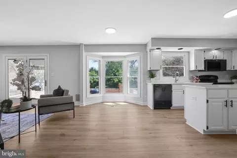 Living - 10390 Stansfield Rd, Laurel, MD 20723 photo 5 of 7