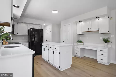 Kitchen - 10390 Stansfield Rd, Laurel, MD 20723 photo 2 of 4