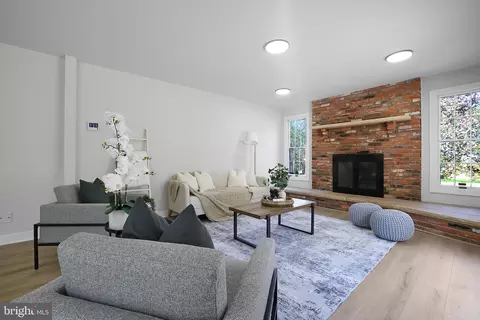 Living - 10390 Stansfield Rd, Laurel, MD 20723 photo 2 of 7