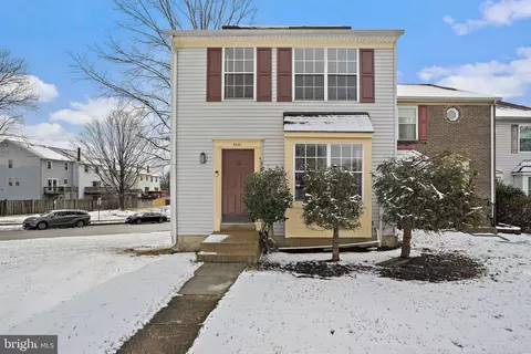 9401 Riverbrink Ct, Laurel, MD 20723