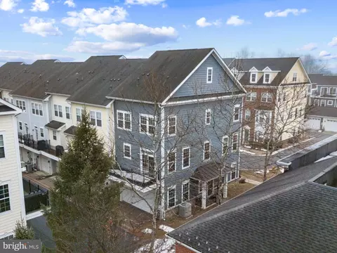 5846 Donovan Ln, Ellicott City, MD 21043