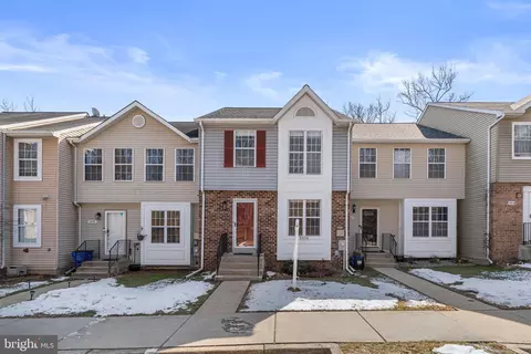 9438 Loch Leven Ct S, Laurel, MD 20723