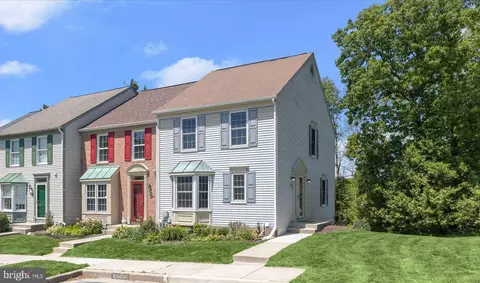 8800 Manahan Dr, Ellicott City, MD 21043