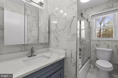 Bath - 8721 Susini Dr, Laurel, MD 20723 photo 2 of 3