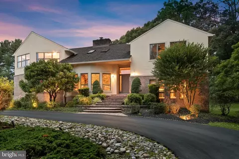 13304 Ridgewood Dr, Ellicott City, MD 21042