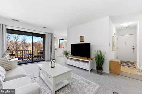 6027 Majors Ln #5, Columbia, MD 21045