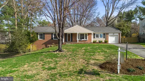 9328 Dunloggin Rd, Ellicott City, MD 21042