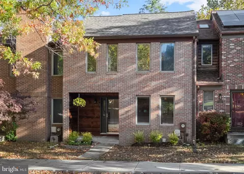 9453 Clocktower Ln, Columbia, MD 21046