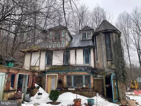 15899 Newport Rd, Mount Airy, MD 21771