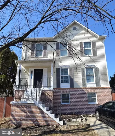 6529 Huntshire Dr, Elkridge, MD 21075