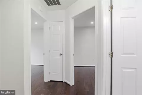 Entry Way - 9947 Harmony Ln, Laurel, MD 20723 photo 4 of 6