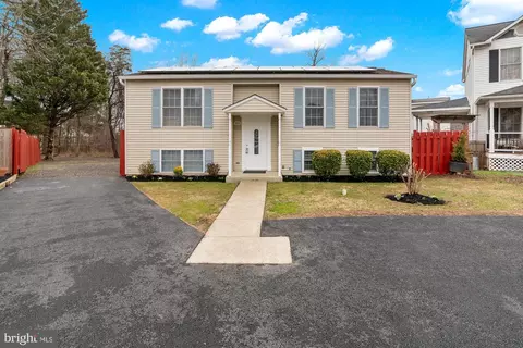 8252 Glen Ct, Jessup, MD 20794