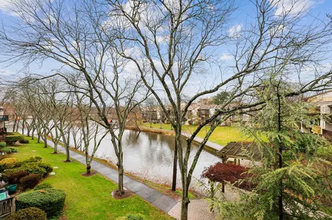 10103 Windstream Dr #6, Columbia, MD 21044