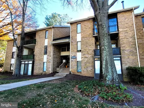 5490 Cedar Ln #B4, Columbia, MD 21044