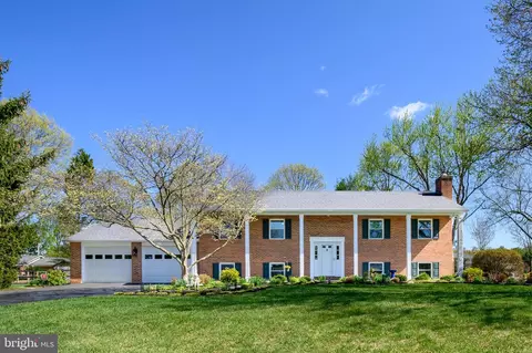 10630 Hesperian Dr, Laurel, MD 20723