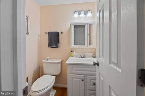 Bath - 9366 Westering Sun, Columbia, MD 21045 photo 1 of 3