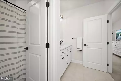Entry Way - 8370 Mcgill Ct, Laurel, MD 20723 photo 17 of 22