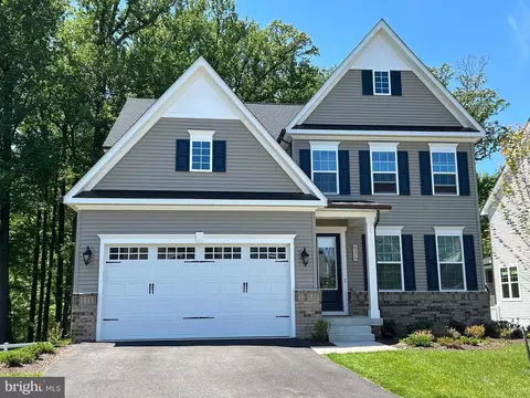 8370 Mcgill Ct, Laurel, MD 20723