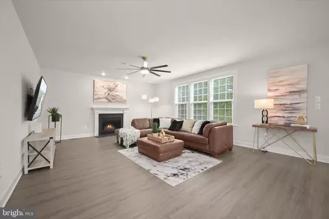 Living - 8370 Mcgill Ct, Laurel, MD 20723 photo 2 of 3