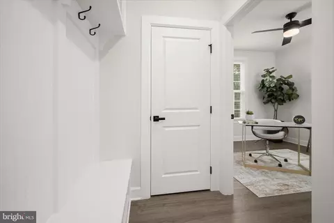 Entry Way - 8370 Mcgill Ct, Laurel, MD 20723 photo 9 of 22