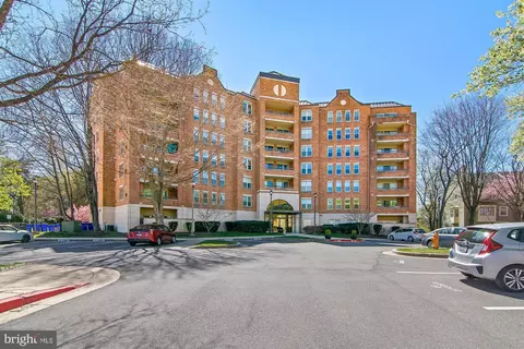 7317 Eden Brook Dr #605, Columbia, MD 21046