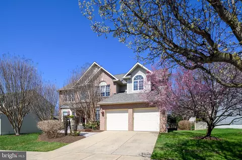 Exterior - 10013 Fall Rain Dr, Laurel, MD 20723 photo 3 of 8