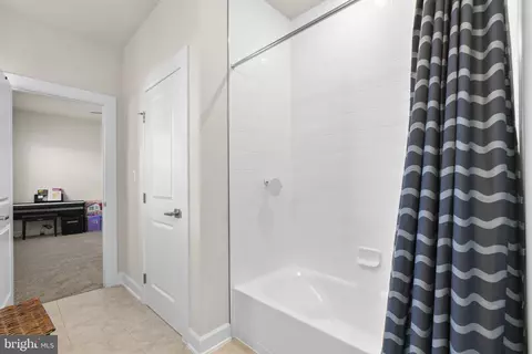 Entry Way - 8417 Bald Eagle Ct, Laurel, MD 20723 photo 9 of 11