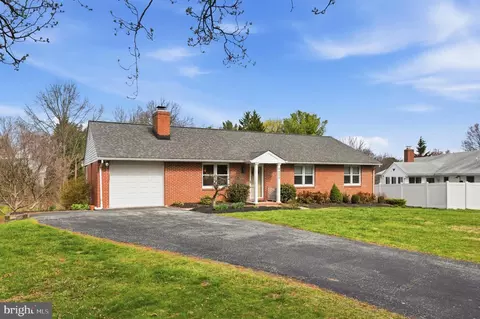 9304 Knoll Stone Ct, Ellicott City, MD 21042