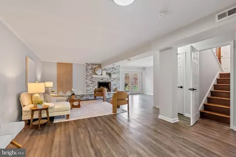 10021 Fox Den Rd, Ellicott City, MD 21042