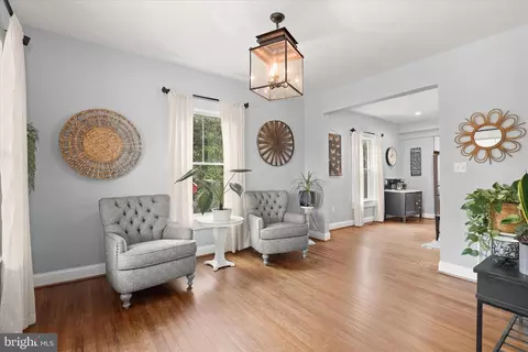 Entry Way - 16645 Frederick Rd, Mount Airy, MD 21771 photo 5 of 7
