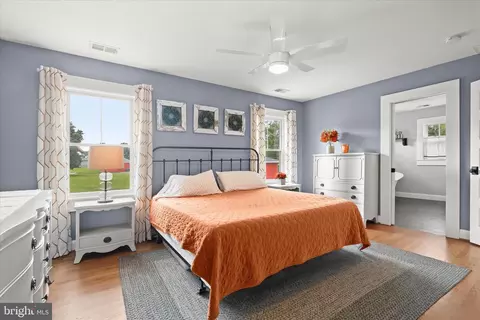 Bedroom - 16645 Frederick Rd, Mount Airy, MD 21771 photo 3 of 9
