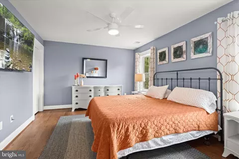 Bedroom - 16645 Frederick Rd, Mount Airy, MD 21771 photo 2 of 9