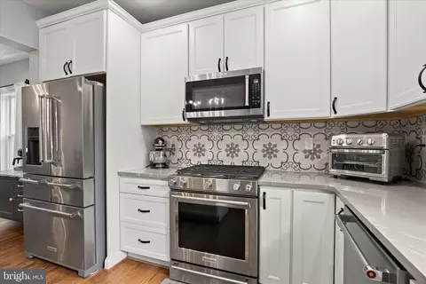 Kitchen - 16645 Frederick Rd, Mount Airy, MD 21771 photo 3 of 5