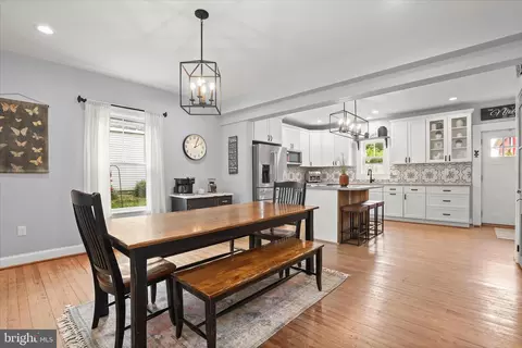 Entry Way - 16645 Frederick Rd, Mount Airy, MD 21771 photo 1 of 7
