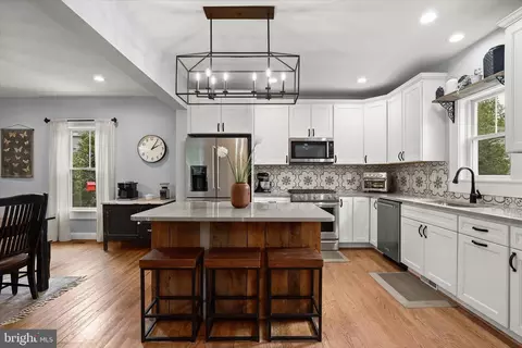 Kitchen - 16645 Frederick Rd, Mount Airy, MD 21771 photo 1 of 5
