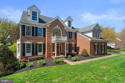2877 Thornbrook Rd, Ellicott City, MD 21042