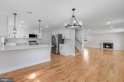 6354 Loudon Ave, Elkridge, MD 21075