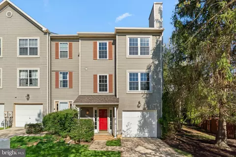 12239 Green Meadow Dr, Columbia, MD 21044