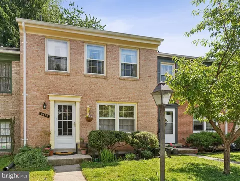 5889 Morningbird Ln, Columbia, MD 21045