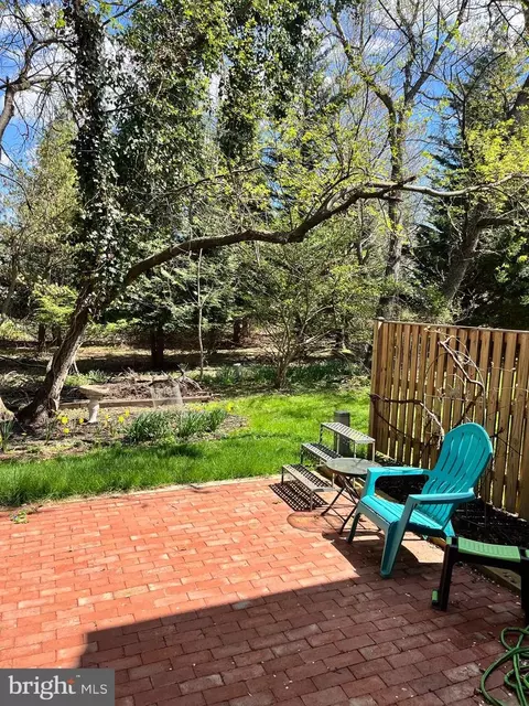 5889 Morningbird Ln, Columbia, MD 21045