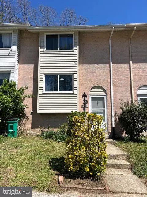 9456 Merryrest Rd, Columbia, MD 21045