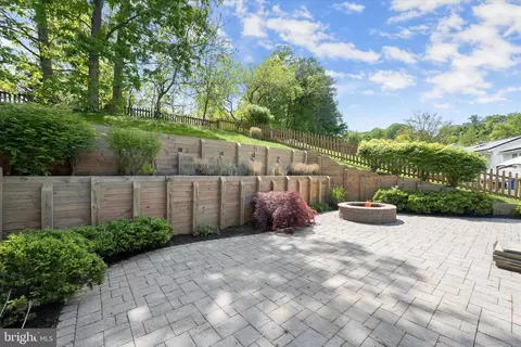 Exterior - 6206 Fairbourne Ct, Hanover, MD 21076 photo 9 of 10