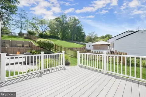 Exterior - 6206 Fairbourne Ct, Hanover, MD 21076 photo 3 of 10