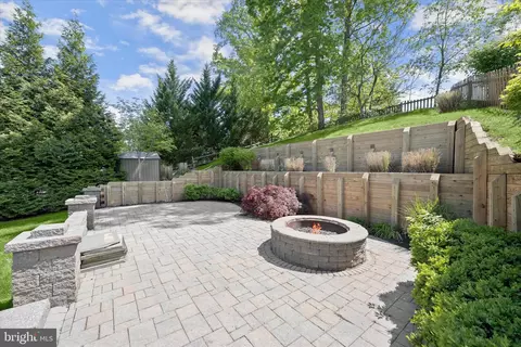 Exterior - 6206 Fairbourne Ct, Hanover, MD 21076 photo 8 of 10