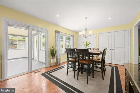 Dining - 6206 Fairbourne Ct, Hanover, MD 21076 photo 2 of 3